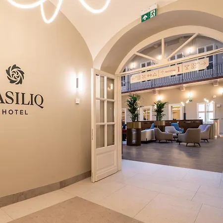 Hotell Basiliq 4*