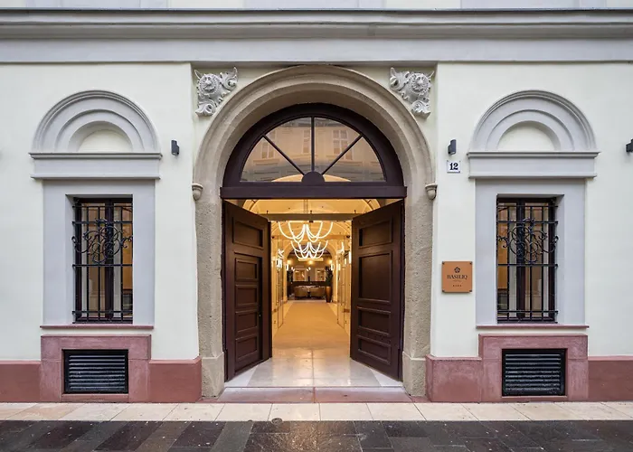 Basiliq Hotel