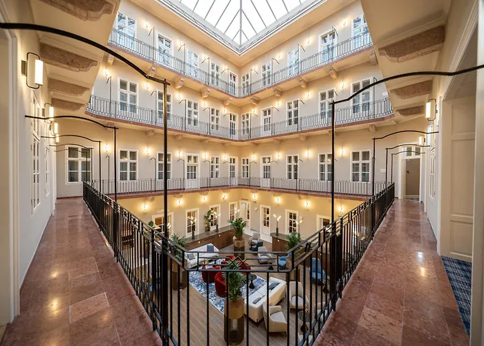 Basiliq Hotel 4*