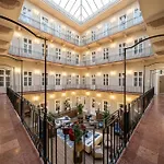 Basiliq Отель 4*